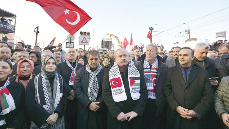 Galata’dan Filistin’e ‘Bir güneş doğuyor’