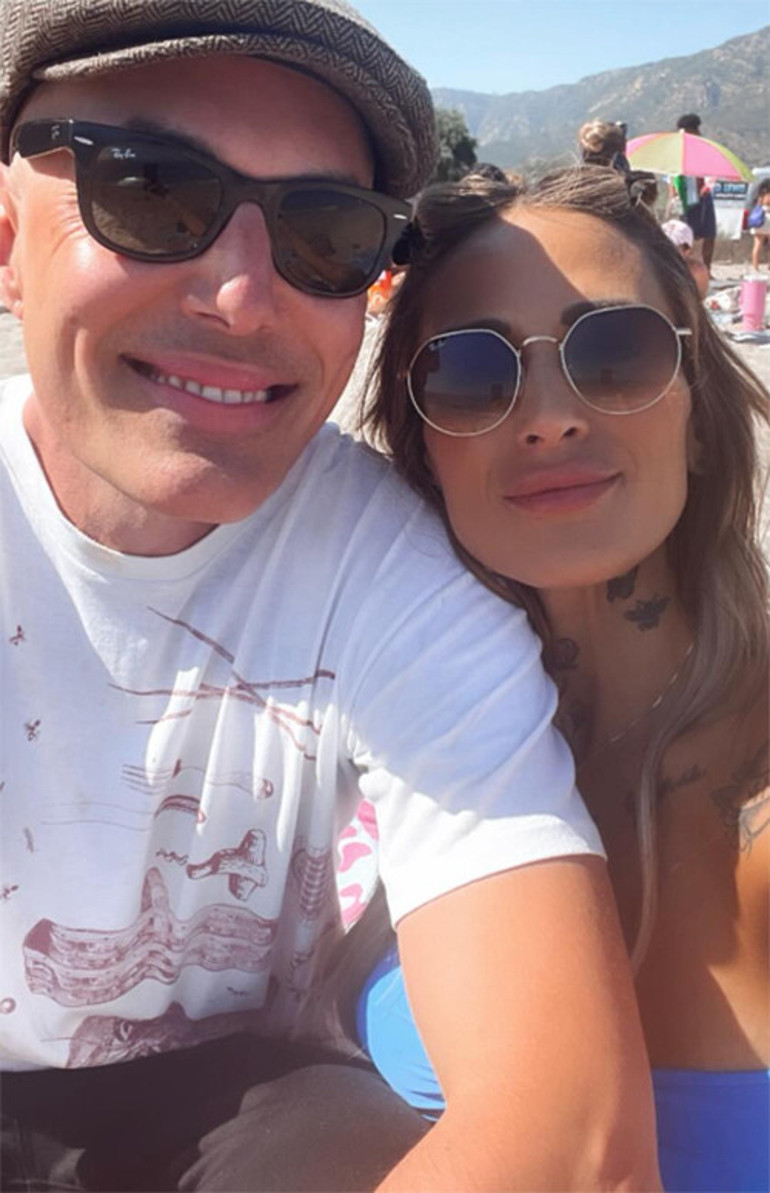 Dört ay önce gizli düğün yapmışlar... 23 yıllık arkadaşımla evlendim