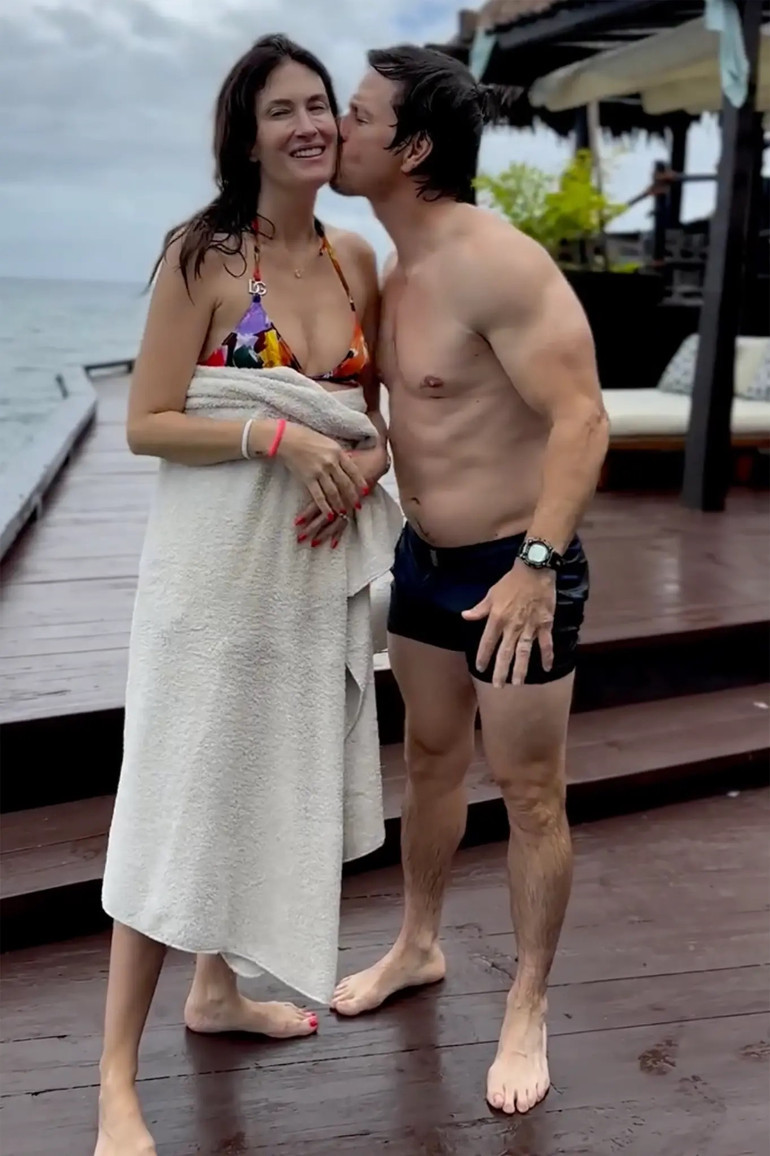 Bir yastıkta 25 yıl Onlarınki evlilik değil hiç bitmeyen bir balayı