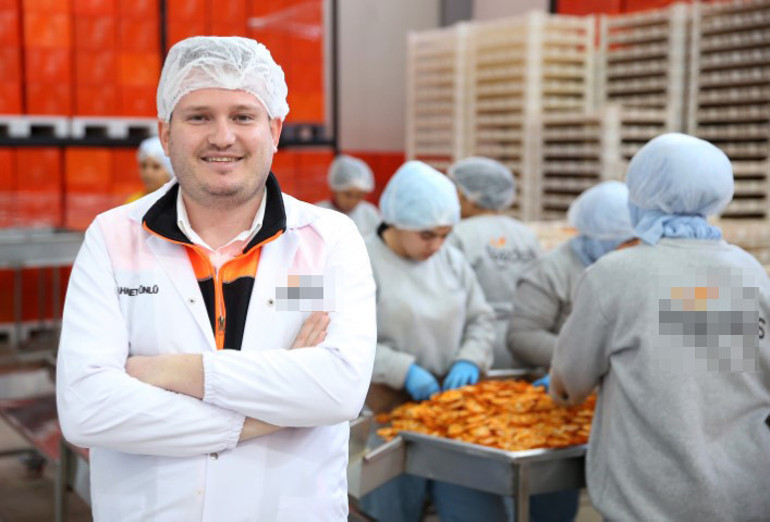 Mühendisliği bırakıp devletten hibe alarak bu işi kurdu: Günde 10 ton üretim yapıyor