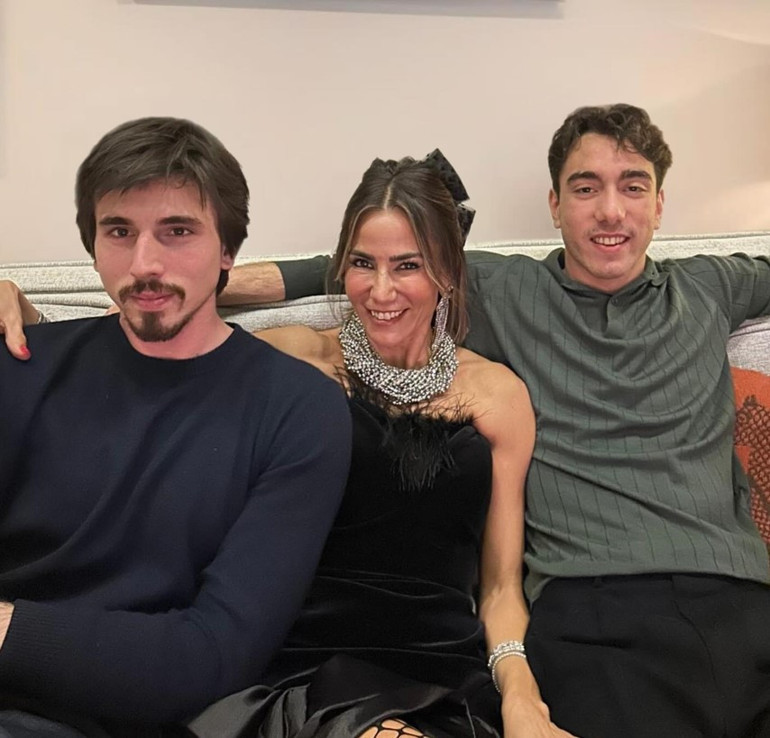 Türkiyenin en güzel kadınıydı, kendini çocuklarına adadı... Kardeşleri değil, oğulları...