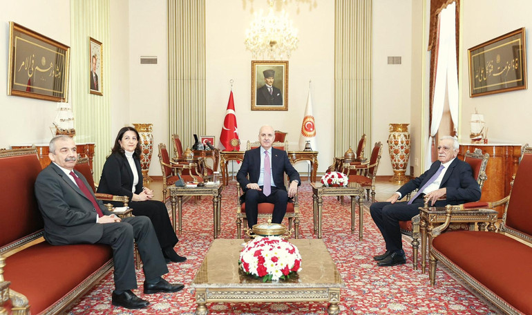 DEM Parti’den Bahçeli’ye tarihi ziyaret