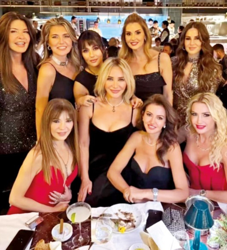 Cemiyetin renkli yılbaşı kutlaması