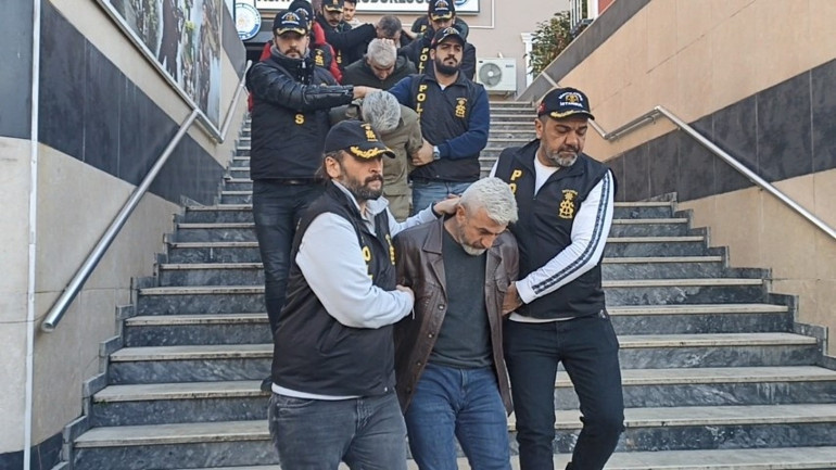 Televizyon programında aranıyordu 20 yıllık sır perdesi aralandı: Kardeşi cinayeti itiraf etti... 5 kişi gözaltına alındı