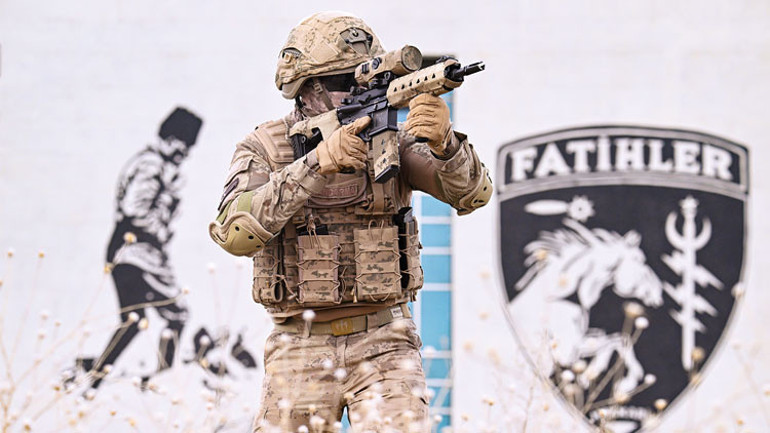 Keskin nişancılar dünya ikincisi: Attıklarını vurdular