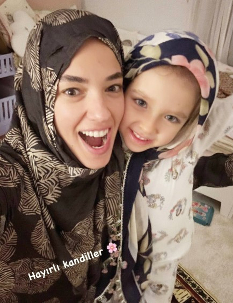 22 yaş küçük sevgilisiyle aşkını ilan etmişti.... Yaş eleştirisine yanıt