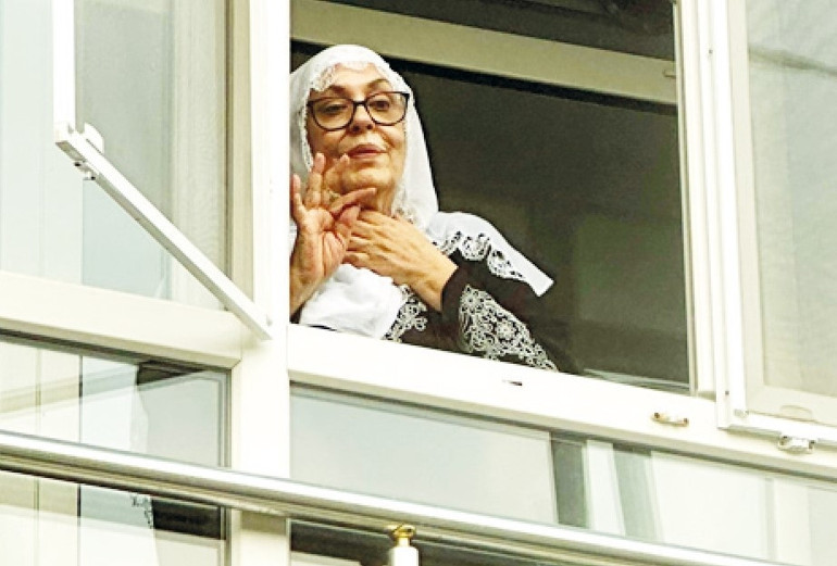 Ferdi Baba’ya veda bugün... Eski eşi Necla Nazır evinde taziyeleri kabul etti