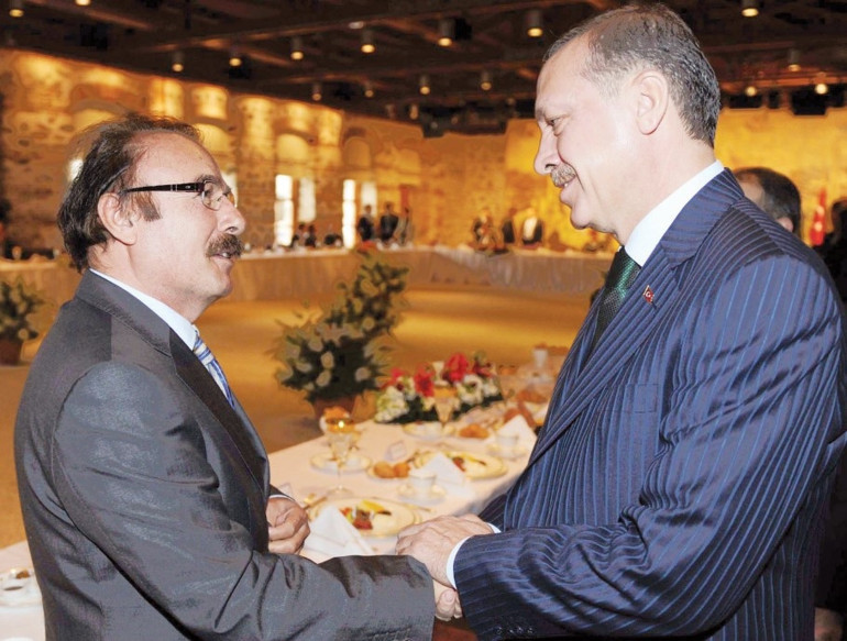 Ferdi Baba’ya veda bugün... Eski eşi Necla Nazır evinde taziyeleri kabul etti