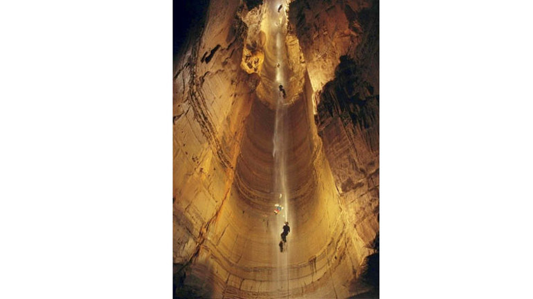 Milyonlarca izleyicisi olan Türk YouTuber’ı Çenet ile mağaracılık federasyonu karşı karşıya... Dünyanın en derin mağarasına yolculuk