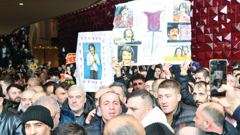 Arabeskin kralına son veda… Ferdi Tayfur nasıl bu kadar sevildi