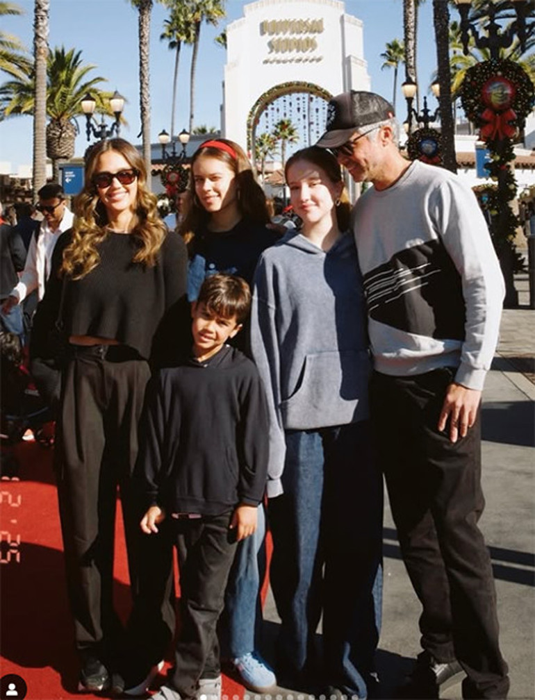 Boşanırsanız yazık olur bu aileye... Ünlü çiftin evliliği sallantıda