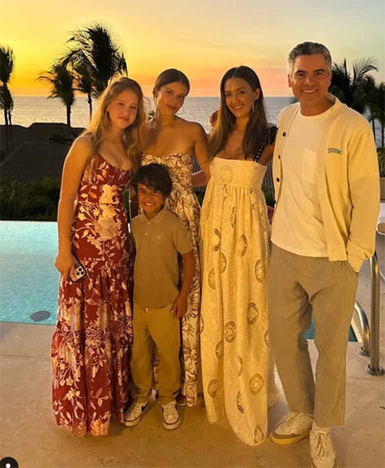 Boşanırsanız yazık olur bu aileye... Ünlü çiftin evliliği sallantıda