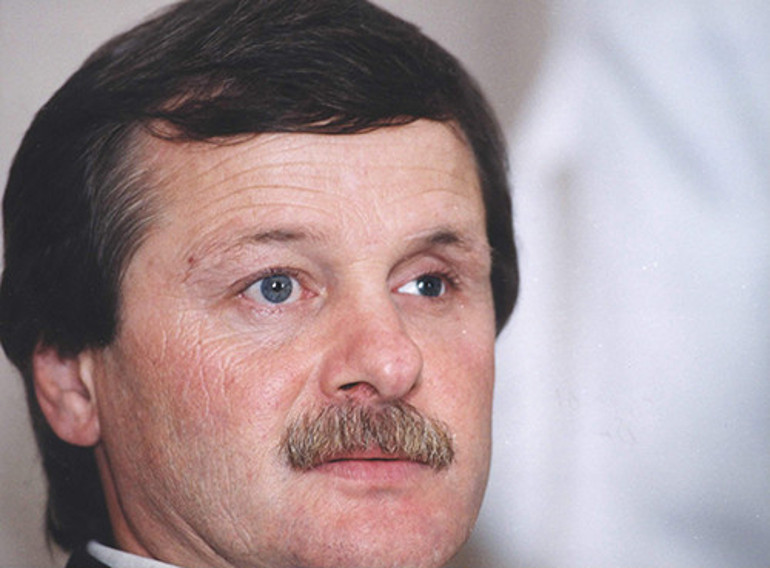 Rol yapmaktan çocukluğunu bile yaşayamamıştı... Güzel gözlerini Üsküdara bıraktı