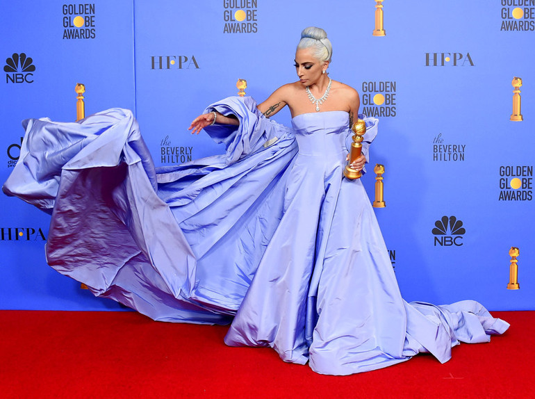 Her şey bir elbiseyle başladı... Kayıplar, tartışmalar, gizemler ve daha nicesi: Kırmızı halının yıldızlarının başına bakın neler geliyor