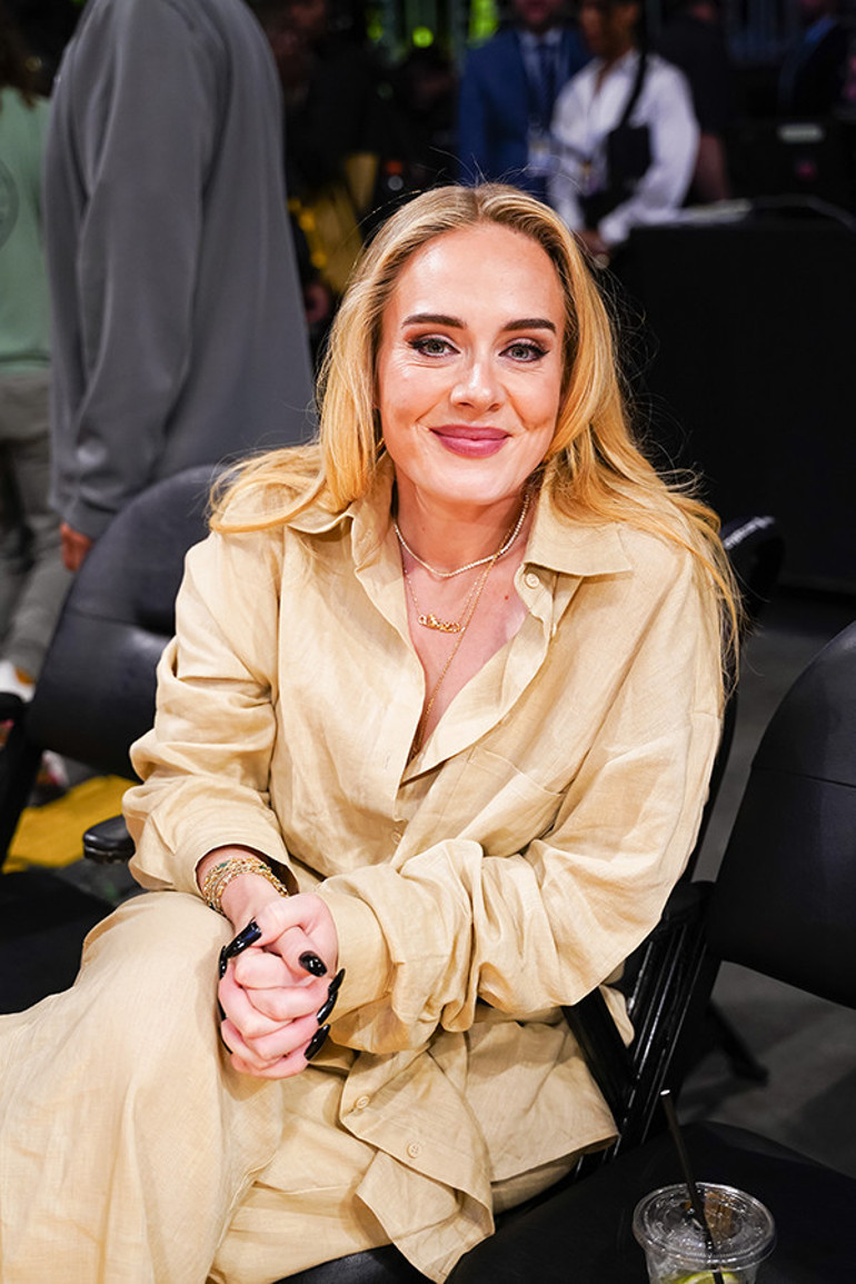 Sahneye gözyaşlarıyla veda etmişti… Hesaplar ortaya çıktı: Tek günde kazandığı para dudak uçuklattı