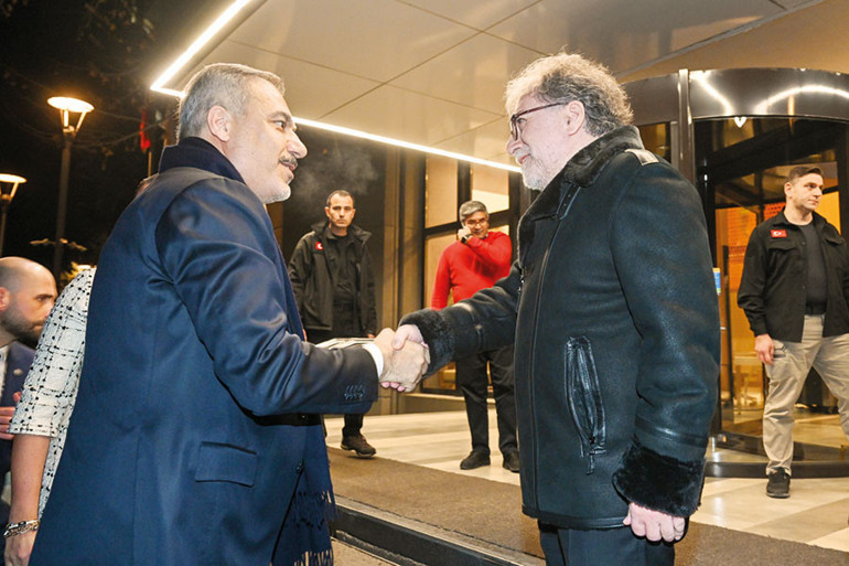 Hakan Fidan’ın operasyon açıklamasının perde arkası… Tatlılıkla çözülmesini isteriz olmazsa askeri operasyon