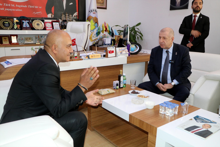 Burdur Tefennide Devlet Bahçeli Caddesi’ne Sinan Ateş ve Nihal Atsız’ın adı verildi