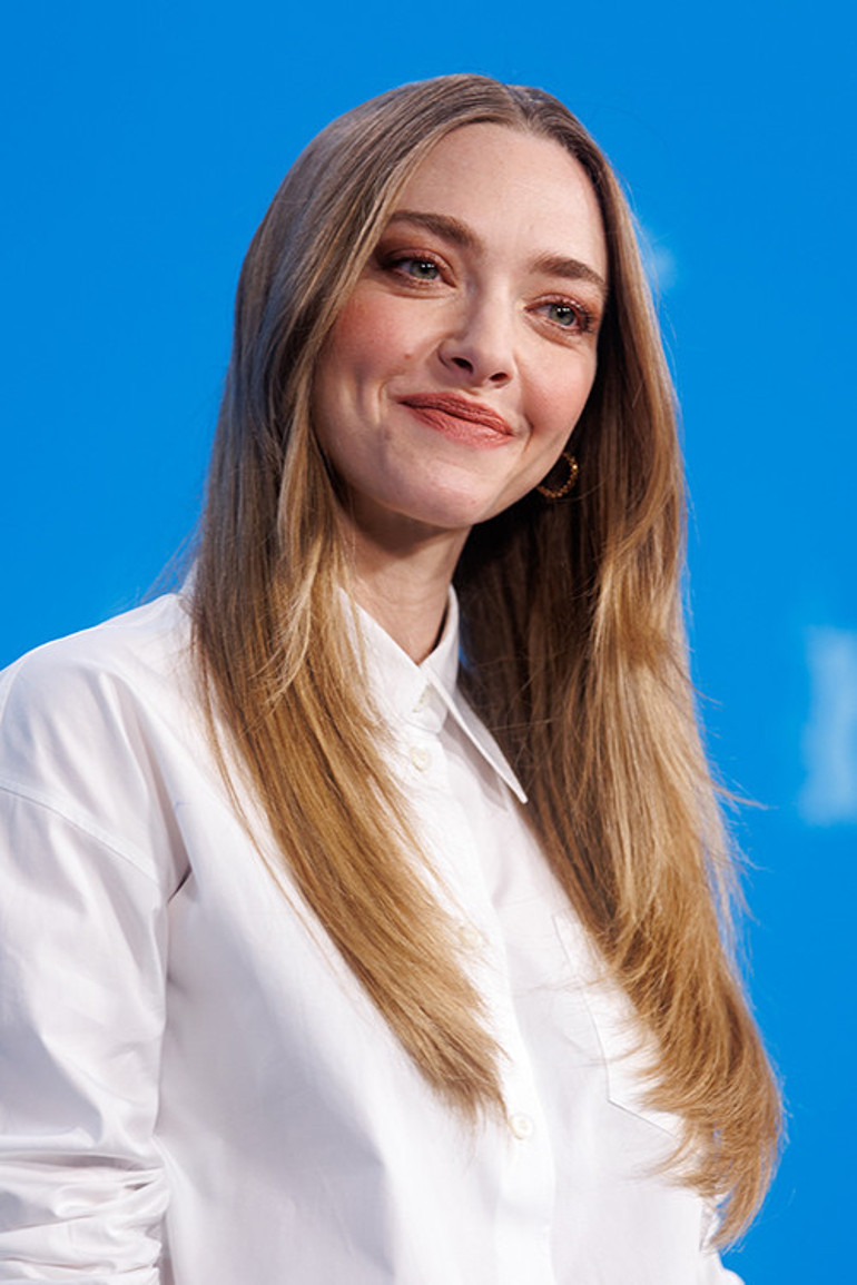 Herkes namus cinayeti sanmıştı... Ünlü oyuncu karanlık aile sırrını öğrendi... Olduğu yerde dondu kaldı