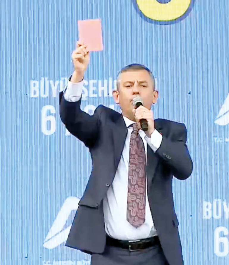Trump neden Erdoğan’a övgüler yağdırıyor