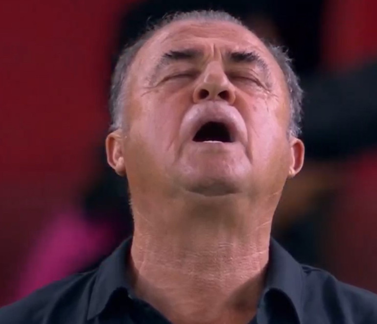 Fatih Terim, Suudi Arabistandaki ilk lig maçını kaybetti Merih Demiral kendi kalesine attı, dikkat çeken tepki...
