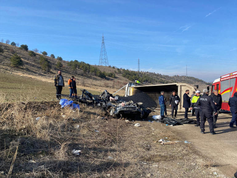 Ankara ve Mardinde feci kaza 5 kişi hayatını kaybetti
