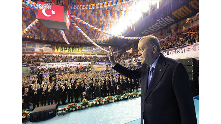 Cumhurbaşkanı Erdoğandan Şanlıurfada önemli mesajlar: Terör örgütleri eliyle bölgemizi sömürenlerin devri sona ermiştir