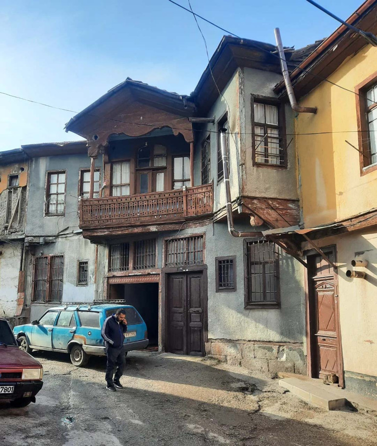 Kurtarılmayı bekleyen mahalle