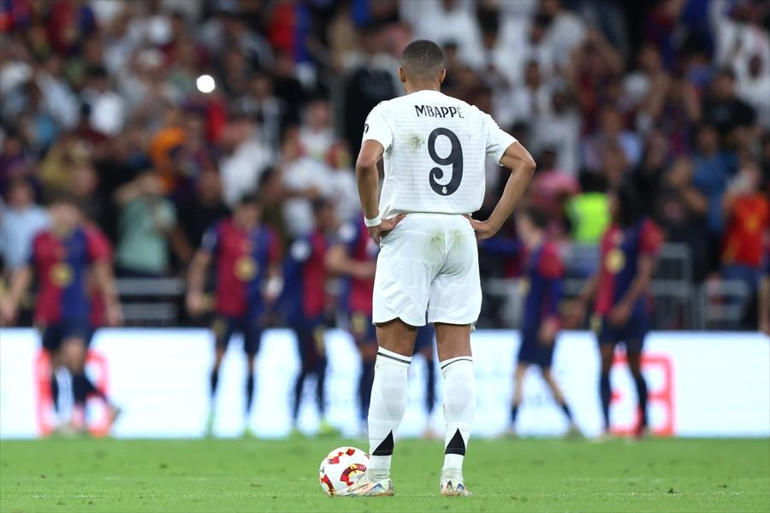 Barcelona, Real Madridi paramparça etti Arda Güler, 7 gol ve 1 kırmızılık El Clasicoda...