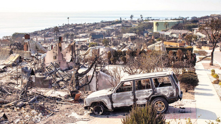 Çöl rüzgarları geri dönecek... Los Angeles’ta can kaybı 16’ya yükseldi