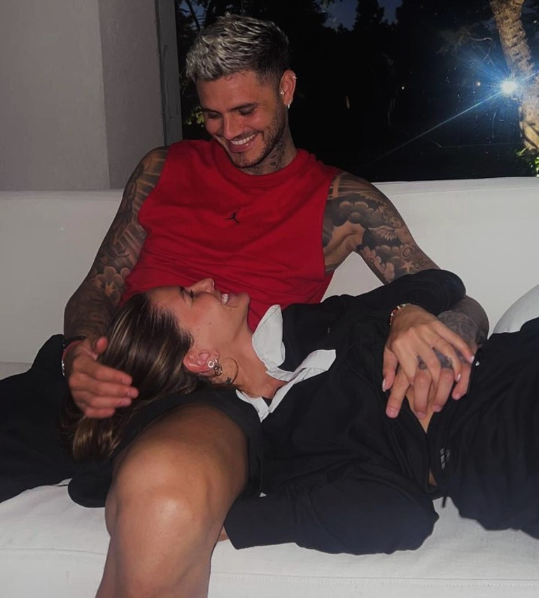 Mauro Icardi ve China Suarezin romantik anları...