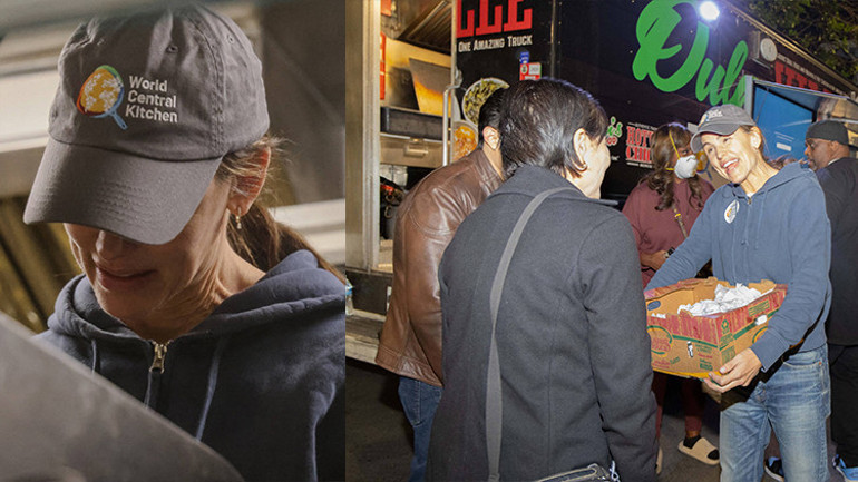 Evinin bulunduğu mahalle küle döndü… Yaşadığı üzüntüyü kızının kollarında unuttu ‘Dünya bir yana çocuklarım bir yana