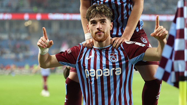 Trabzonspor Antalyasporu 5-0 yendi, yerel basın coştu: Dikkat, bu fırtına artık dinmez