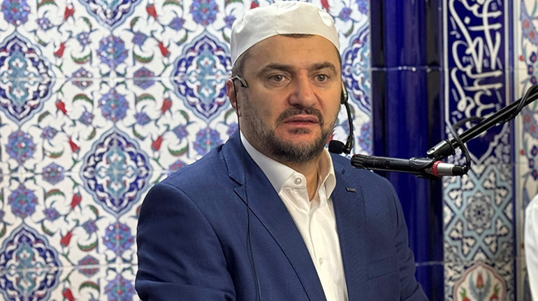 Almanya’da gençler sabah namazında buluştu