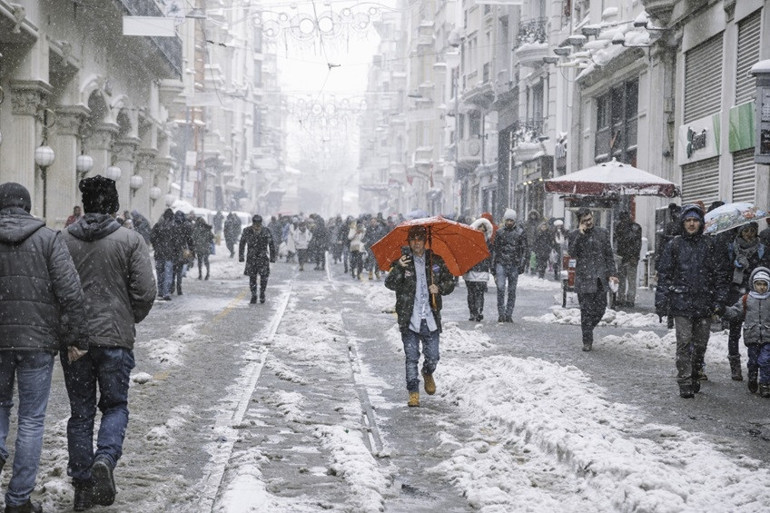 Sınıra dayandı ama etkili olmuyor: İstanbul’a neden kar yağmıyor Uzmanlar uyardı: ‘Tehlike çanları çalmaya başladı’