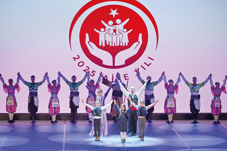 Evliliğe 150 bin lira 3 çocuğa ayda 5 bin lira