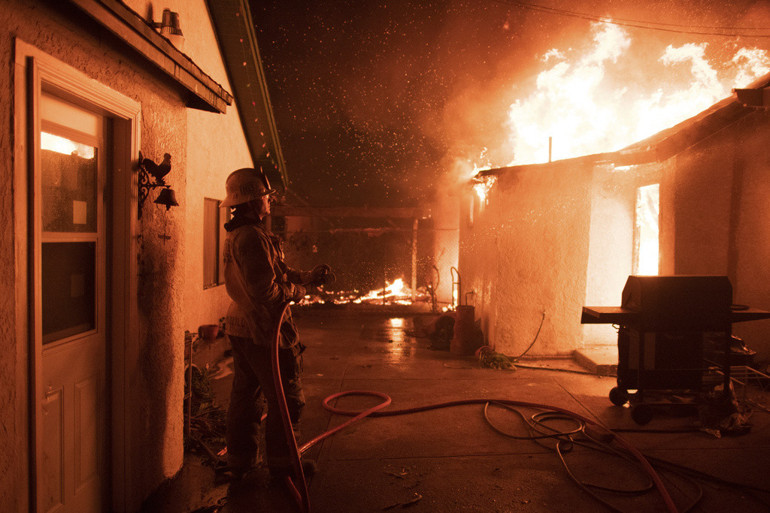 ABDde 32 saatlik alarm: Yangın büyüyebilir, tahliye emirlerine hazır olun