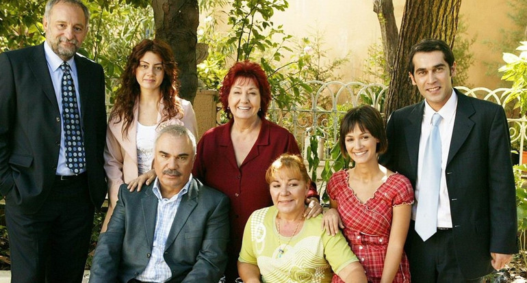 Ünlü isimler Bedia Enere veda etti Çok sevgili Bediamızı kaybetmişiz, çok üzgünüm...