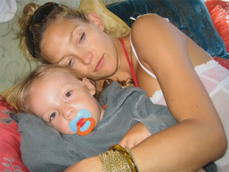 Kardeş gibi birlikte büyüdüler... İyi ki erkenden doğurmuşum seni... Mutlu yıllar güzel oğlum