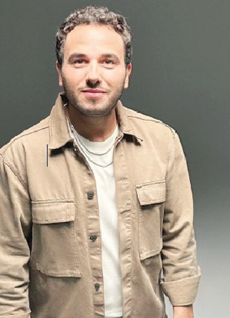 ‘Mütevazı’ geliriyle 3.5 milyon dolarlık ev aldı