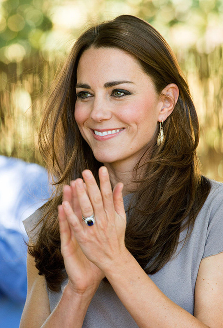 Acı hatıralar aklına düştü... O  gün gülümsemek öyle zor geldi ki