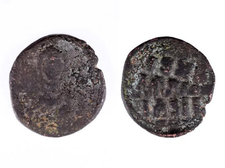 Tesadüfen muhteşem keşif 10 yaşındaki çocuk tarlada buldu, incelemede değeri ortaya çıktı