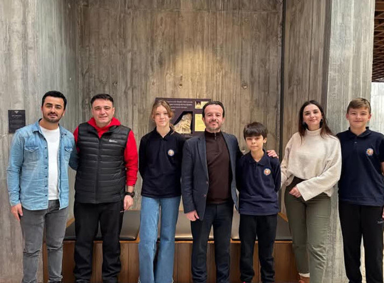 Tesadüfen muhteşem keşif 10 yaşındaki çocuk tarlada buldu, incelemede değeri ortaya çıktı