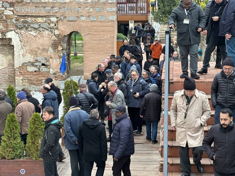 Hristiyanlar için 3. kutsal şehir olarak kabul ediliyor... Papanın ziyareti öncesinde din adamları tarihi ilçemize geldi