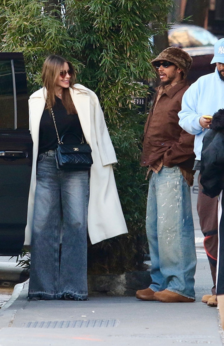 Yeni yıldan aşk dilemişti… Elini çabuk tutmuş: Ocak ayı bitmeden dedikodular başladı