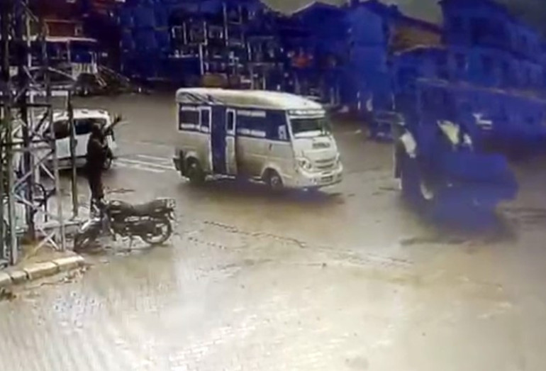 98 yaşındaki kadının feci ölümü: Acı olay kamerada