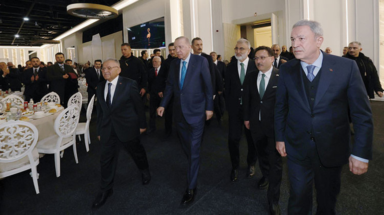 Son dakika... Cumhurbaşkanı Erdoğan Kayseride iş dünyasına seslendi: Ekonomi programımız olumlu gidiyor
