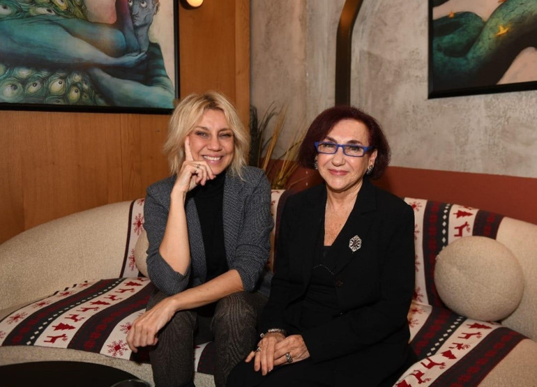 Raşel Rakella Asal: Yazılarım benim otoportremdir