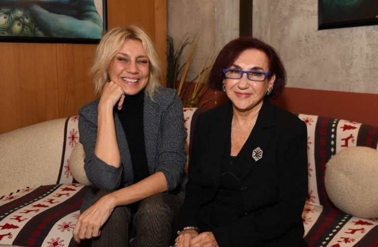 Raşel Rakella Asal: Yazılarım benim otoportremdir