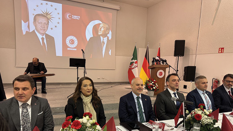 Cumhurbaşkanı Başdanışmanı Kılıç, Avrupa ve dünyada artan İslamofobik yaklaşımlara dikkati çekti