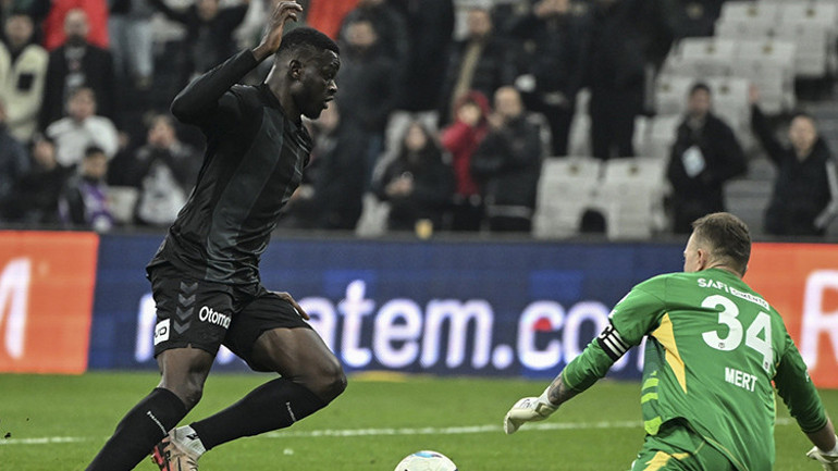 Beşiktaş - Samsunspor maçı sonrası çarpıcı sözler: Somurtanlar gülüyor | Kalp kazanır ama şampiyonluk kazanır mı